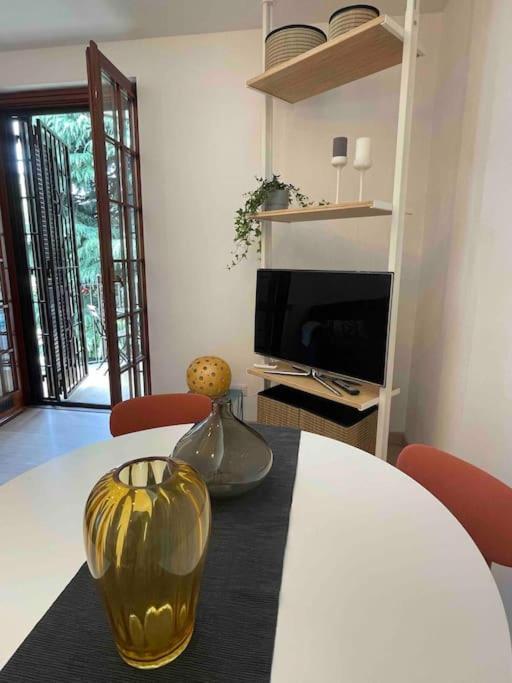 Grazioso Appartamento In Condominio Nel Verde Buccinasco Exterior foto